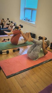 Busy schedule? Perfect.

One Hot Pilates class =
✔️ Strength
✔️ Cardio
✔️ Core
✔️ Done in under an hour

Come sweat with us 🔥